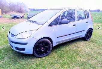 Mitsubishi Colt 1.5 Di-d 70kw 4l/100km ALU 17" tažné