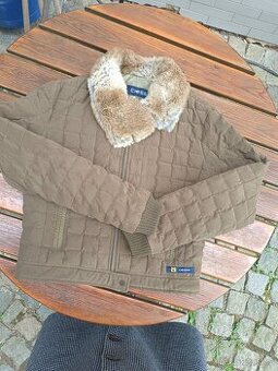 Bunda Unisex plněná kachním peřím límec pravá kožešina Mýval