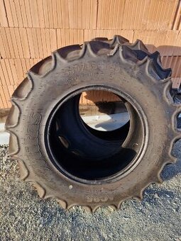 Traktorové pneumatiky