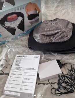 Masážní přístroj na šíji