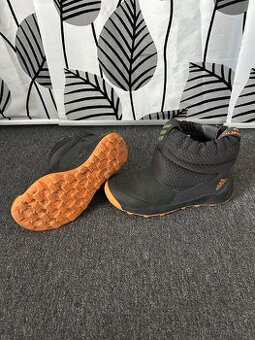 Dětské zateplené sněhule Adidas, vel. 32