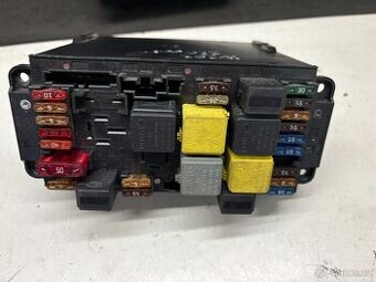 //Mercedes-Benz C W203 modul SAM 00-06//