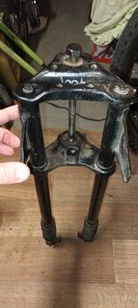 Babetta 210 - přední vidlice černé