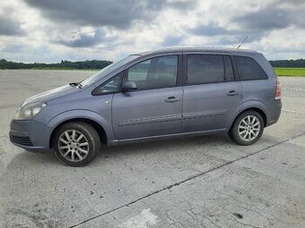 Opel Zafira 1.8 16V – prostorný rodinný vůz se 7 místy