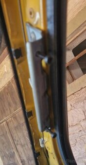 madlo ke spolujezdeci VW T5 Transporter