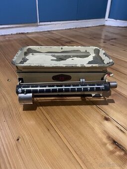 Starozitna kuchynska vaha