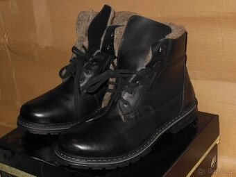 Prodám nové kožené kotníkové boty