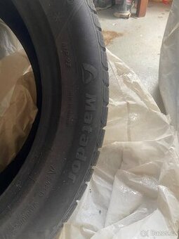 Prodej pneu 225/55/R18 V XL zimní