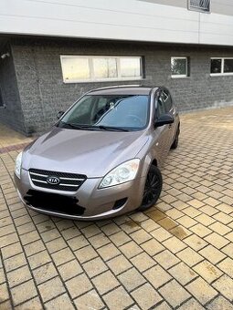 Kia Ceed  1.4 benzín 80 kw Rv-2008