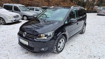 VW Touran 1.2 TSI 77kW Match 7 míst klima tažné panorama nav