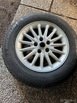 225/60R16.Zimní sada alu kol orig. Chrysler s pneu Michelin