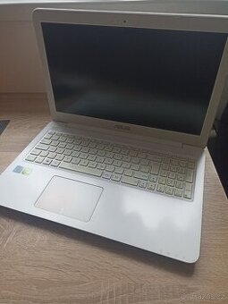 Asus f556U Intel core i5-6198DU