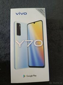 Mobil Vivo Y70 8/128 GB - 1