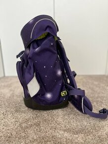 Školní batoh Ergobag prime_Galaxy fialový - bez vad