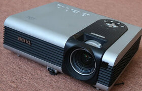 BenQ PB7210 - projektor