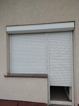Okno + dveře na balkón + venkovní okenní roleta