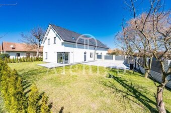 Prodej rodinného domu, 5+KK, 147m2, pozemek 438m2, Čachovice