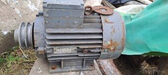 Elektromotor 380 V 3 kw .