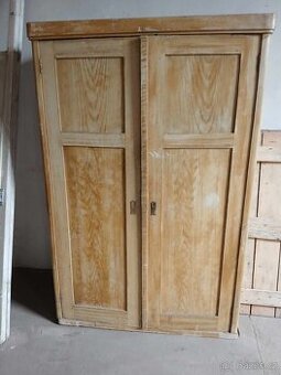 Prodám Retro nábytek skříně