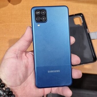 Prodam Samsung Galaxy A12 v dobrém stavu