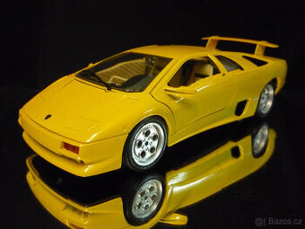 Lamborghini Diablo žluté Bburago 1/18
