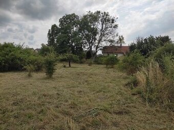 Sale of a building plot in the village of Kozomín - 17 km fr - 1