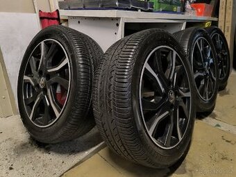 ALU kola Toyota Yaris 4x100 r16 Originál, pneu 6mm+TPMS