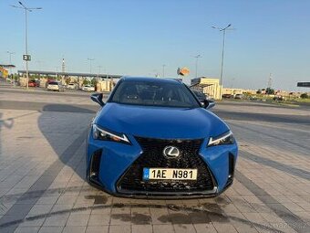 Lexus UX 300h, F SPORT design