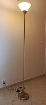 Krásná stojací chromovaná lampa výška 190 cm
