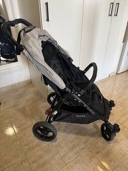 Kočárek Valcobaby SNAP 4 černošedivý