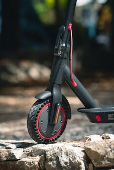Elektrokoloběžka W4pro, IP54, 120 kg, 36V 10.44AH