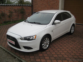 MITSUBISHI LANCER 1.6 MIVEC 1.MAJ,SERVISKA,TAŽNÉ