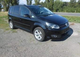 Volkswagen Touran 1,6 TDI 77 kW Historie 7 Míst nafta