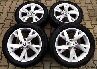 Alu kola originál Škoda Octavia IV 5x112 R17 Lyra