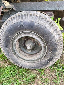 Disky s pneu 8,25-15, vlek 5 tu