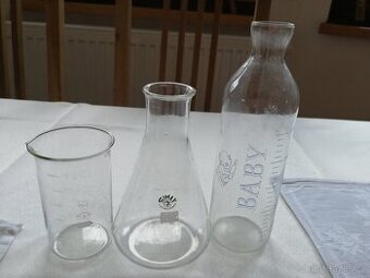 Laboratorní sklo, dětská lahvička retro