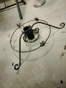 Stojan na vánoční stromek