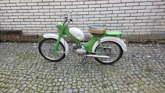 Stadion S22 s kartiickou