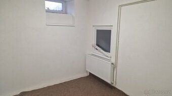 byt 4kk v Novém Boru , bez realitky - 1