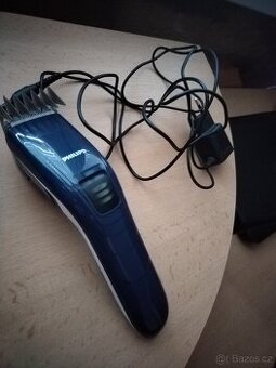 Zastřihovací strojek Philips na vlasy