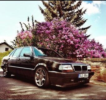 Lancia Thema