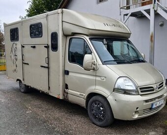 Autopřepravník na 2 koně