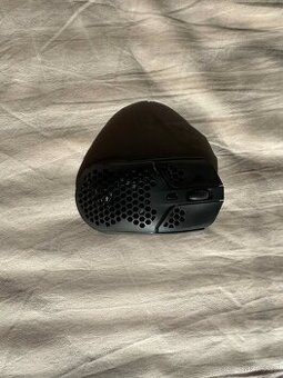 Herní myš HyperX Pulsefire Wireless 1