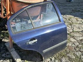 Pravé zadní dveře Škoda - Octavie 1