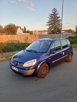 Prodám Renault Megane Scenic 1,6 benzín, 83kw, r.v. 4/2004,