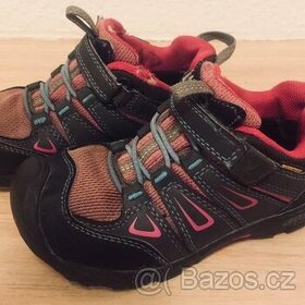 KEEN OAKRIDGE LOW WP, vel. 29