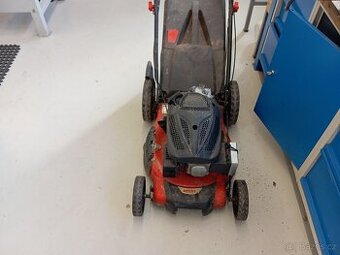 Prodám benzínovou sekacku