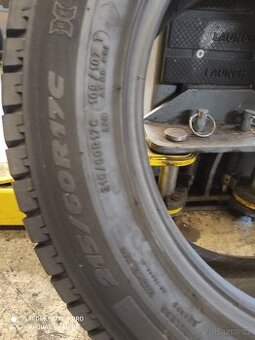 215/60/17C Michelin