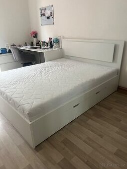 Postel 160x200 cm