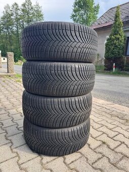 Celoroční pneu 235/45 R17 Kleber Quadraxer2